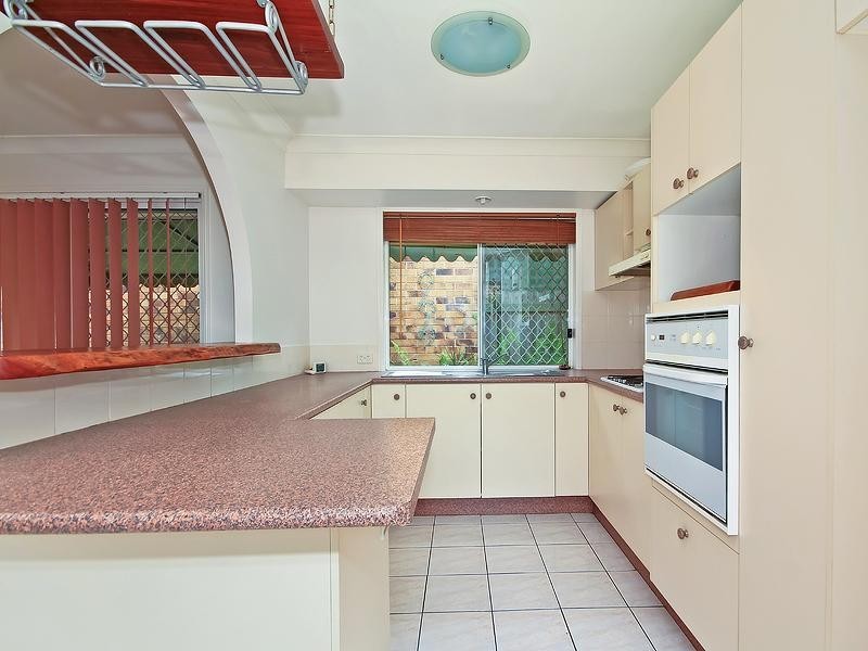 18 Collina Crescent, Forest Lake QLD 4078