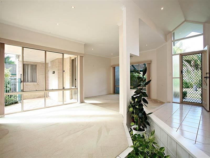 15 Argyle Place, Forest Lake QLD 4078