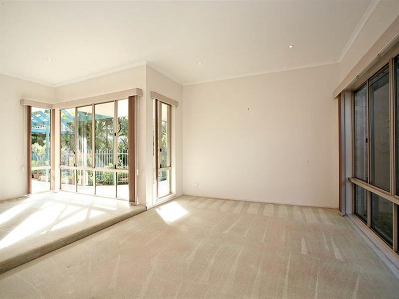 15 Argyle Place, Forest Lake QLD 4078