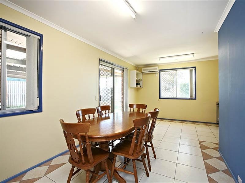 8 Trebeck Street, Browns Plains QLD 4118