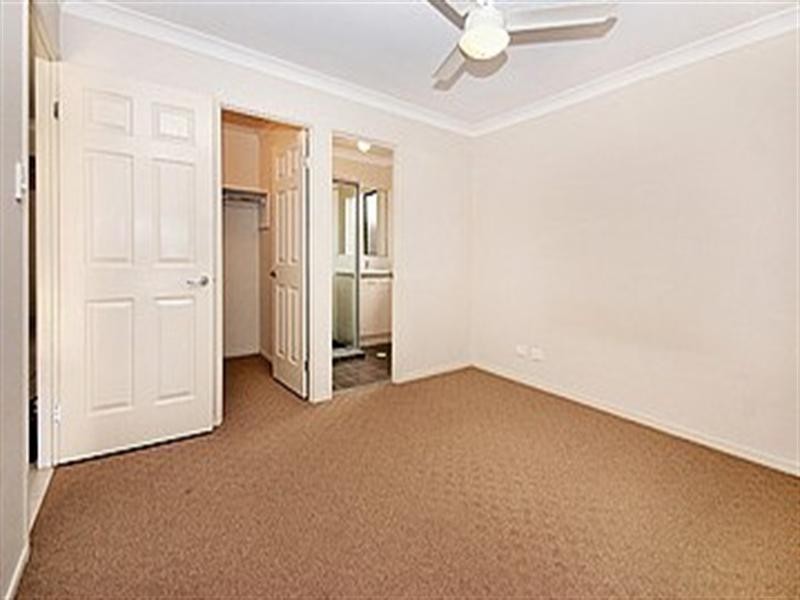 6 Dandenong Street, Forest Lake QLD 4078