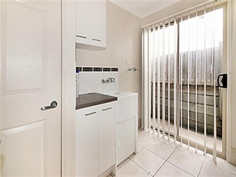 6 Dandenong Street, Forest Lake QLD 4078