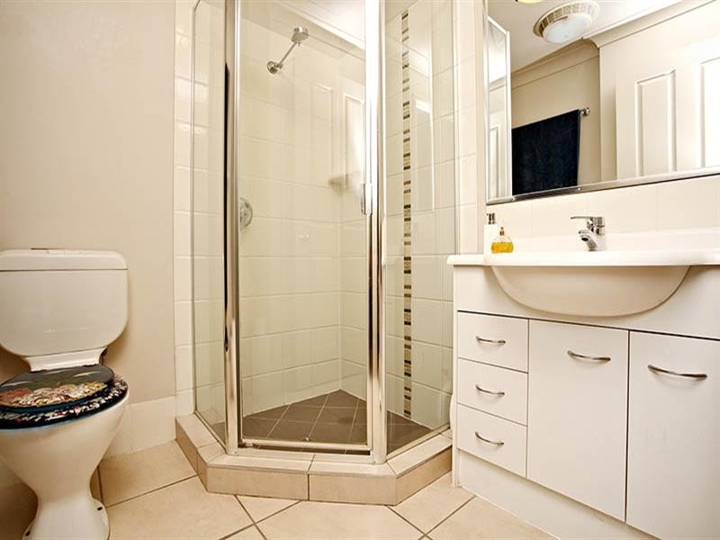 1/84 Cascade Drive, Forest Lake QLD 4078