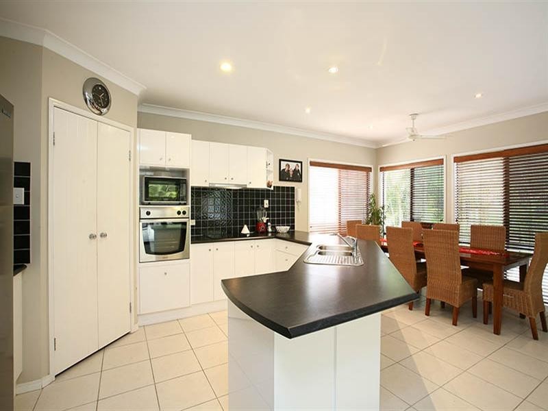 12 Chevron Close, Forest Lake QLD 4078