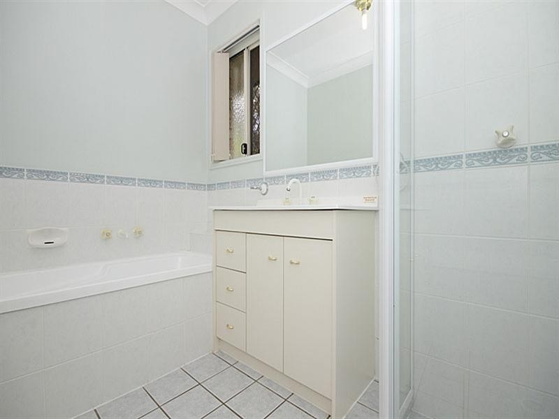 60 CENTRAL Street, Forest Lake QLD 4078