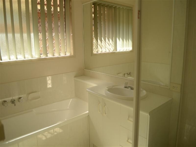 58 Lakeside Crescent, Forest Lake QLD 4078