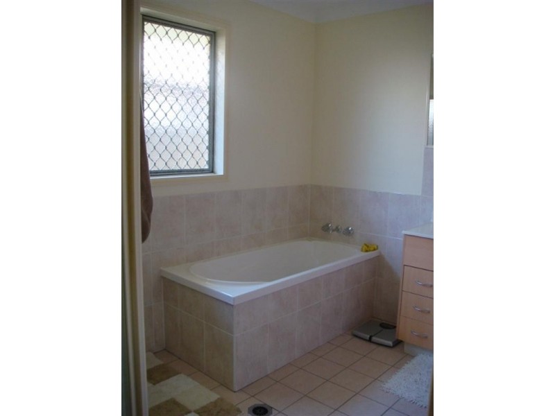 71 Sanctuary Drive, Forest Lake QLD 4078