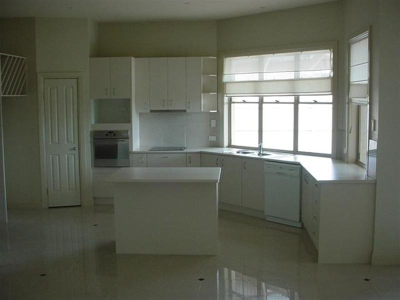 31 Balmoral Place, Forest Lake QLD 4078