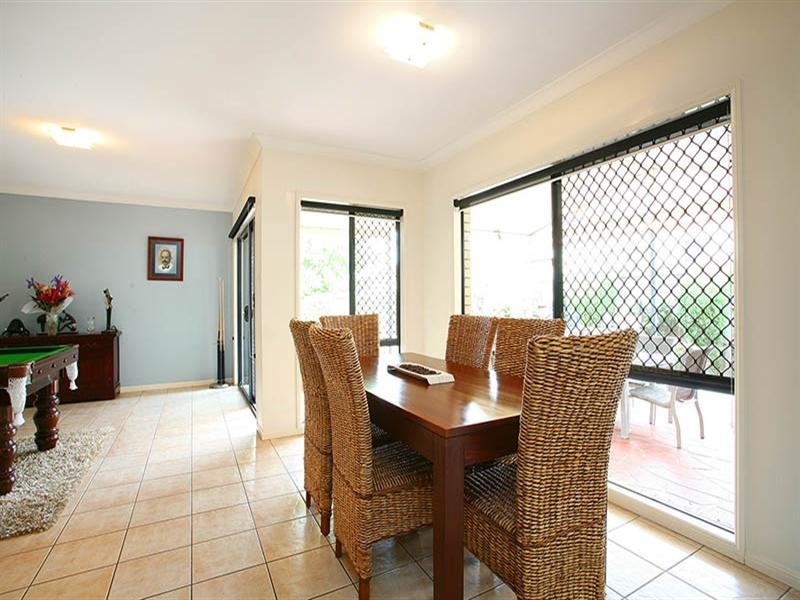 20 St Andrews Avenue, Forest Lake QLD 4078