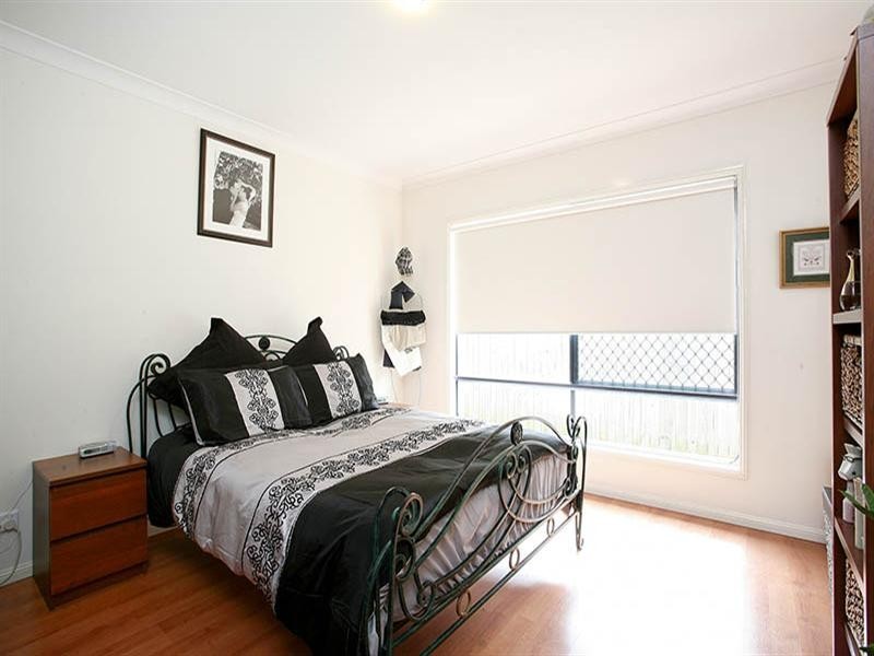 20 St Andrews Avenue, Forest Lake QLD 4078