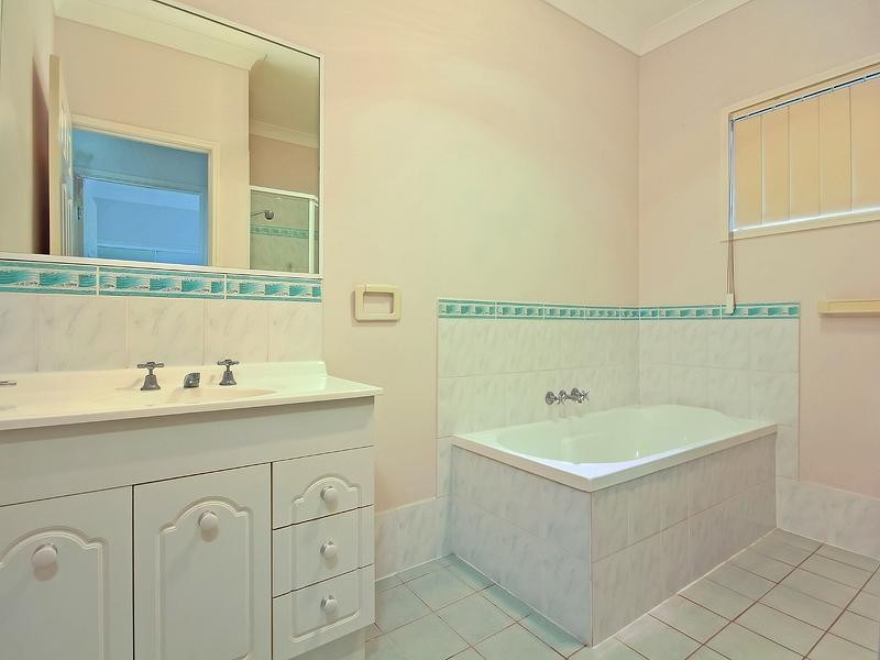 41 Booloumba Crescent, Forest Lake QLD 4078