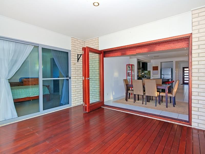 6 Damson Street, Heathwood QLD 4110