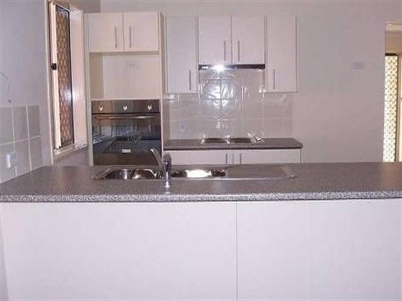 18 Davies Street, Goodna QLD 4300
