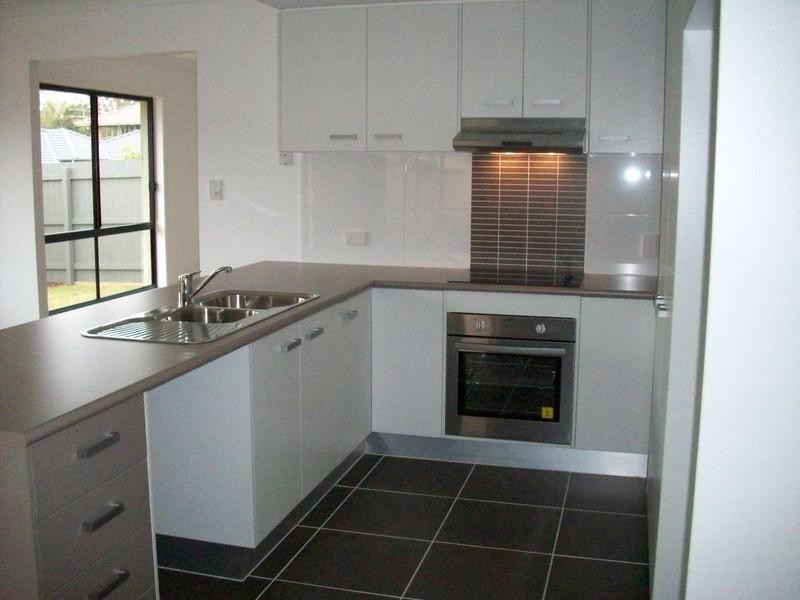 15 Degas Street, Forest Lake QLD 4078