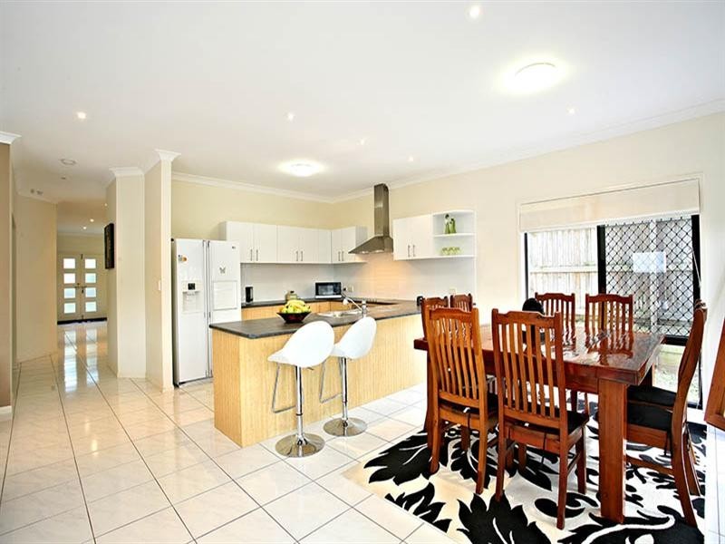 4 St Tropez Place, Forest Lake QLD 4078