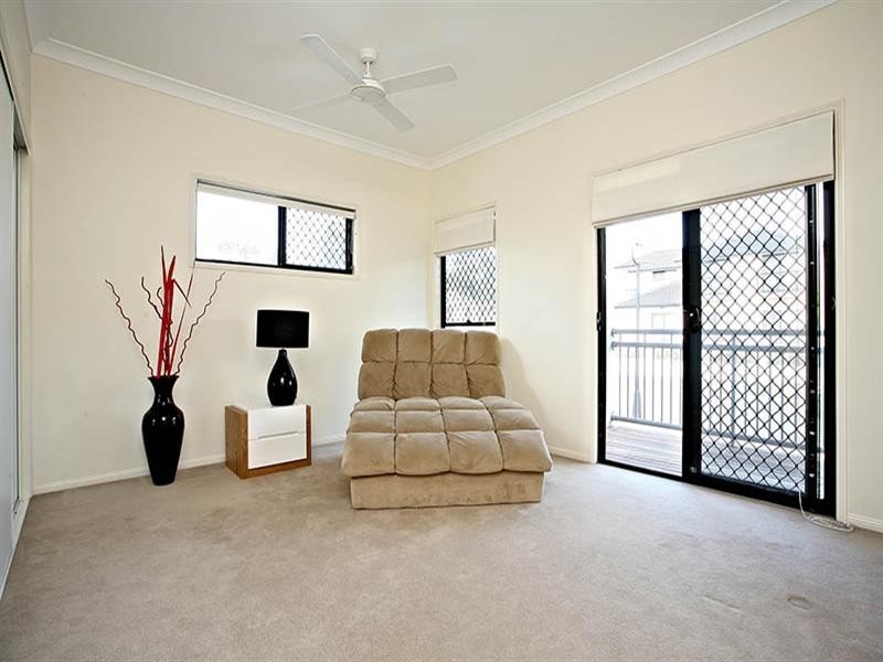 4 St Tropez Place, Forest Lake QLD 4078