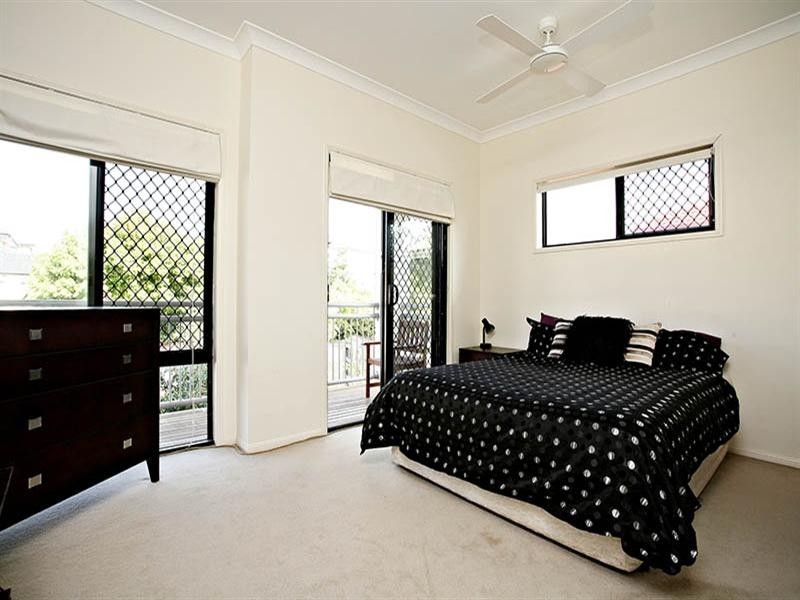 4 St Tropez Place, Forest Lake QLD 4078