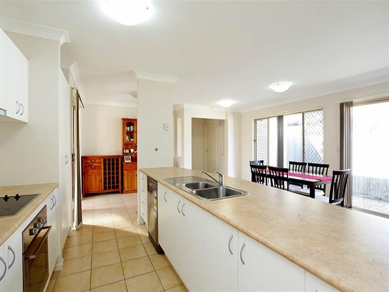 40 Nullarbor Circuit, Forest Lake QLD 4078