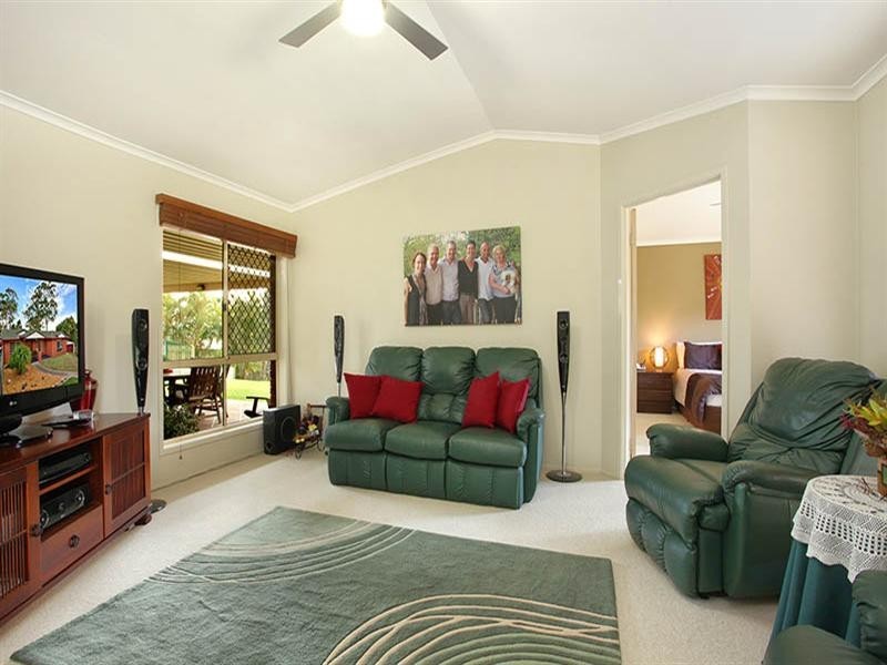 67 Renoir Crescent, Forest Lake QLD 4078
