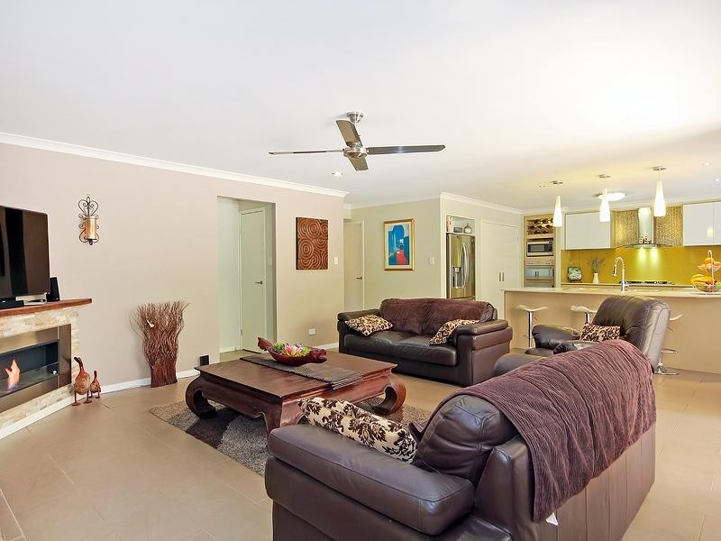 3 Lomandra Place, Forest Lake QLD 4078