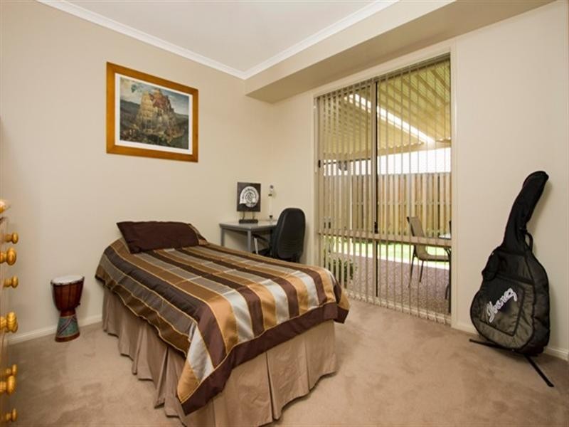 85 Laurel Street, Heathwood QLD 4110