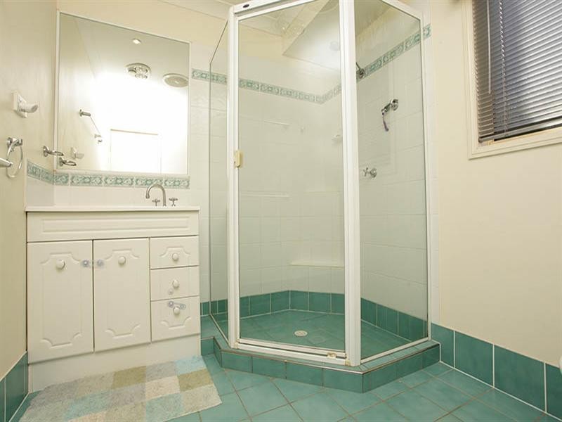 9 Doncaster Place, Forest Lake QLD 4078