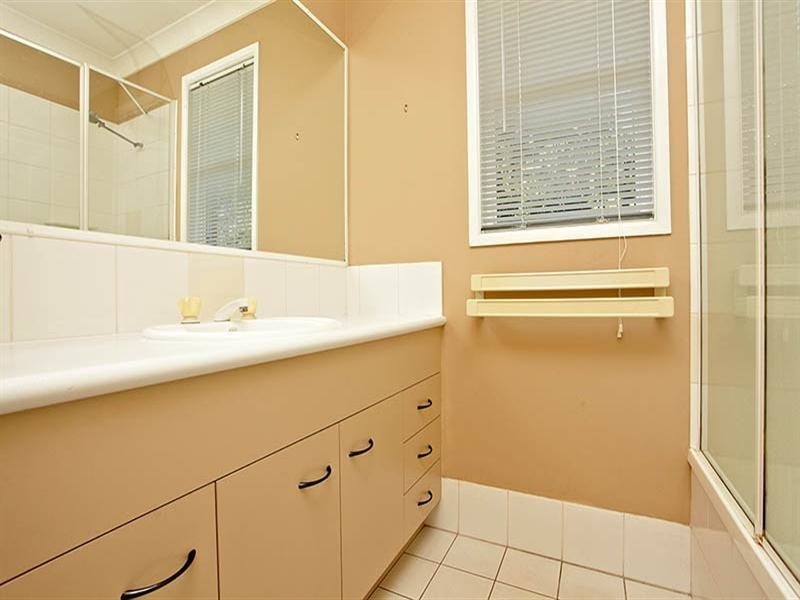 76 Augusta Crescent, Forest Lake QLD 4078