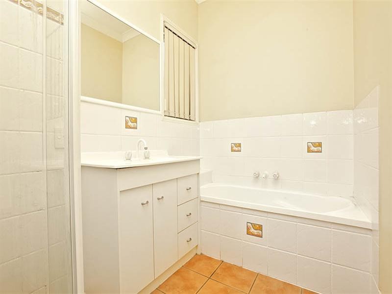 10 Catalina Circuit, Forest Lake QLD 4078