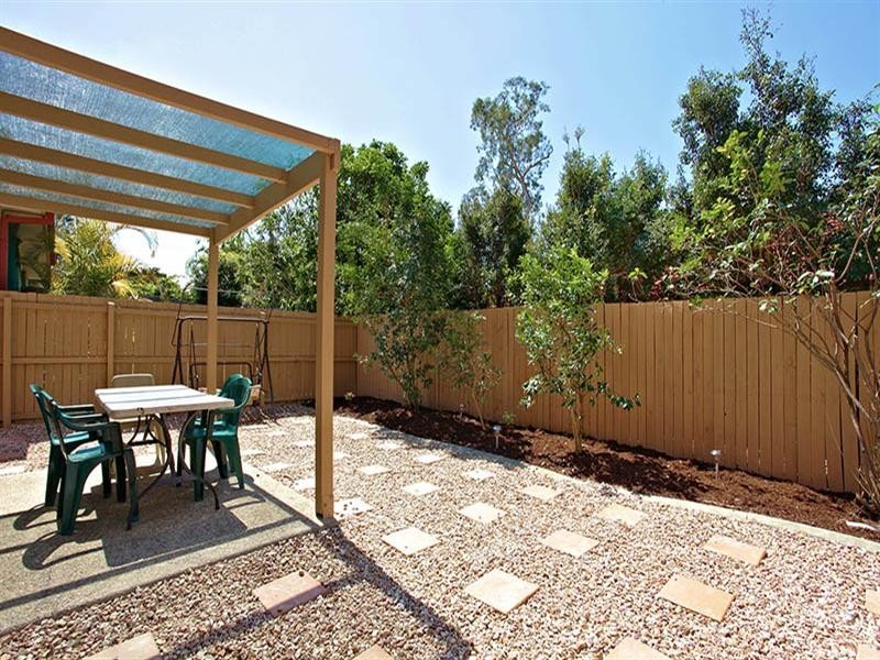 5 Moore Place, Forest Lake QLD 4078