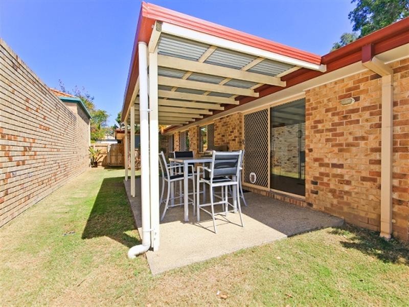 4 Chestnut Place, Forest Lake QLD 4078