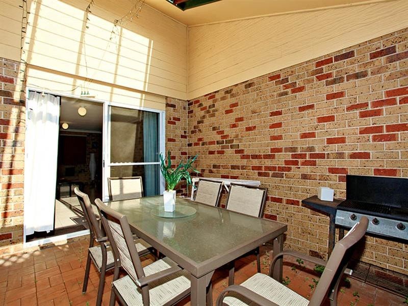 24 Evergreen Place, Forest Lake QLD 4078