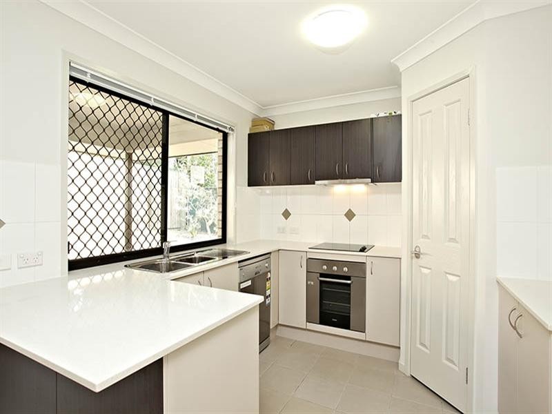 43 Flower Place, Richlands QLD 4077