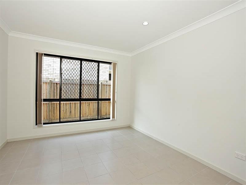 43 Flower Place, Richlands QLD 4077