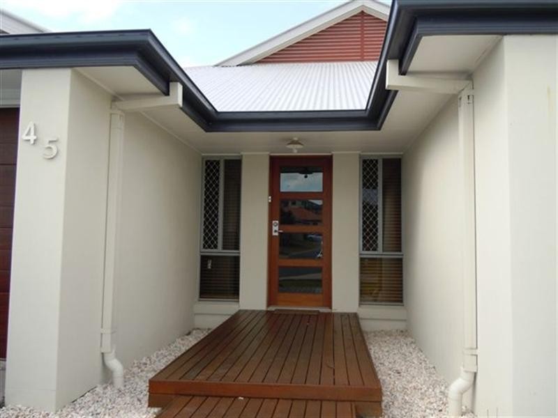 45 Hawthorne Street, Forest Lake QLD 4078