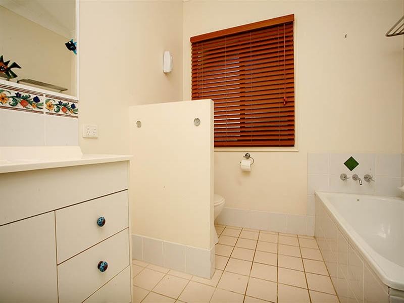 6 Daintree Close, Forest Lake QLD 4078