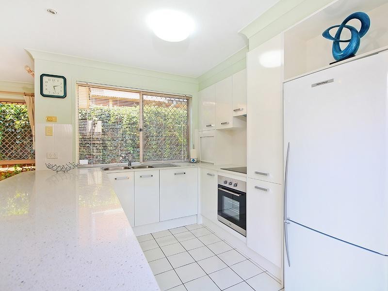 17 Burke Place, Forest Lake QLD 4078