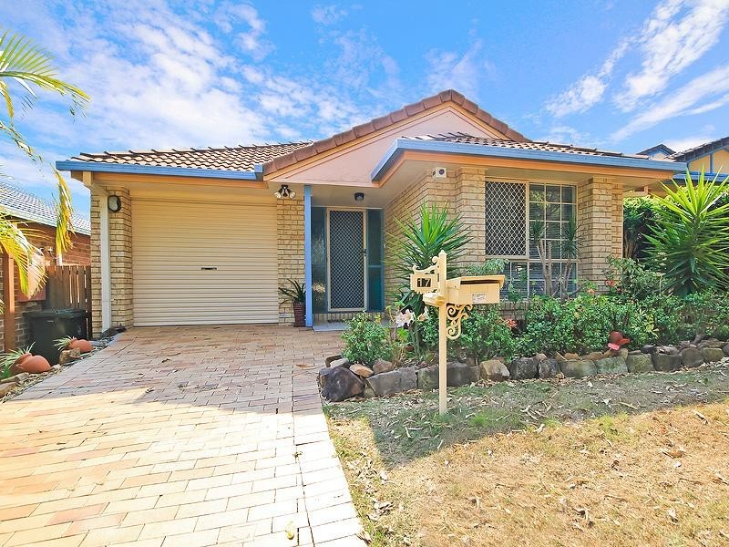 17 Burke Place, Forest Lake QLD 4078