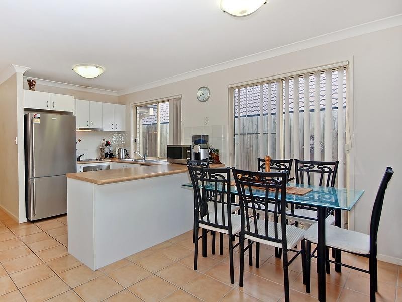 30 Nullarbor Circuit, Forest Lake QLD 4078