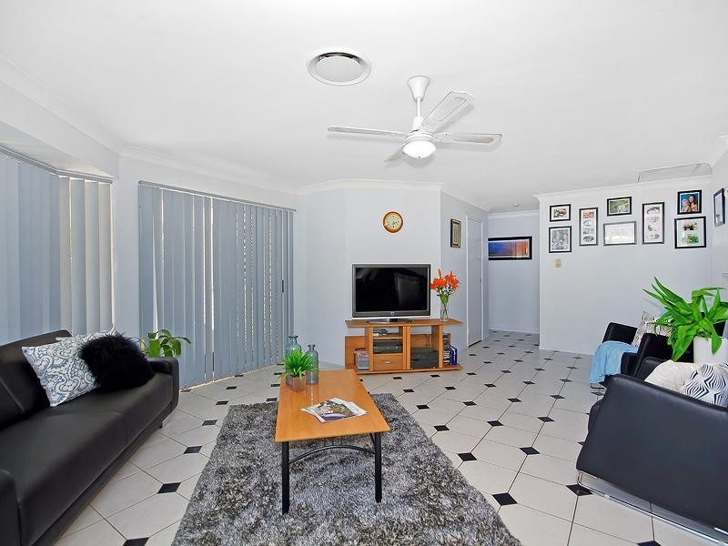 12 Boudin Place, Forest Lake QLD 4078