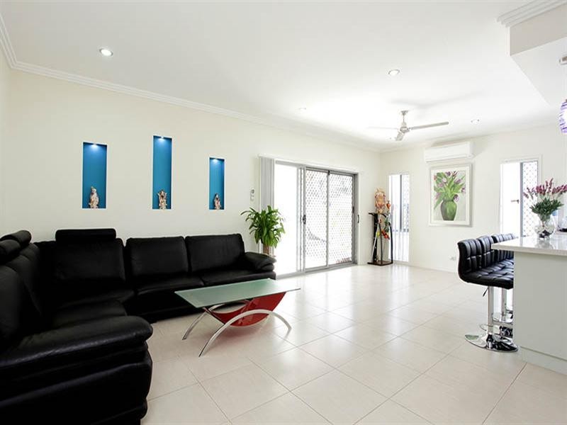 10 Davidshone Close, Doolandella QLD 4077