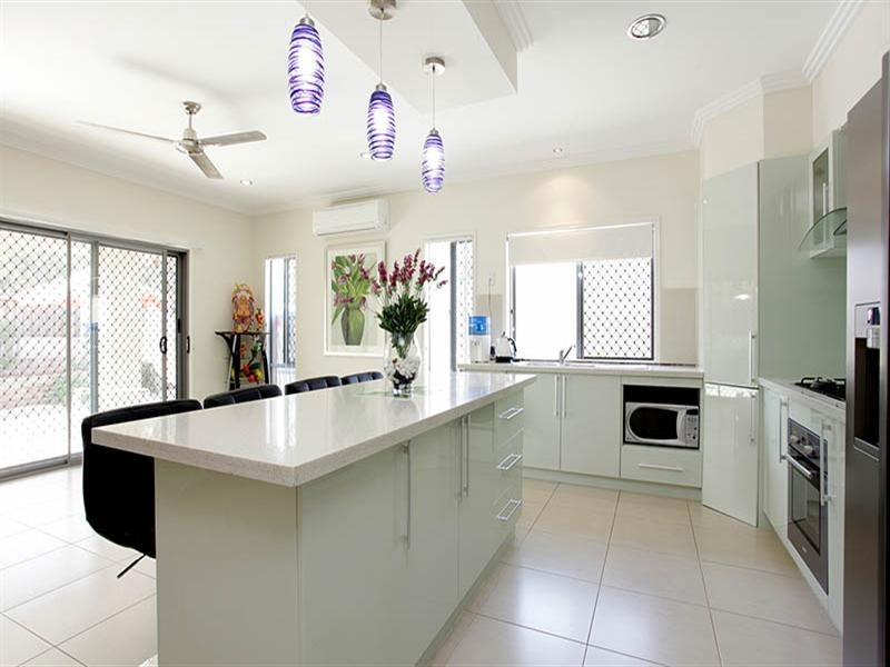 10 Davidshone Close, Doolandella QLD 4077