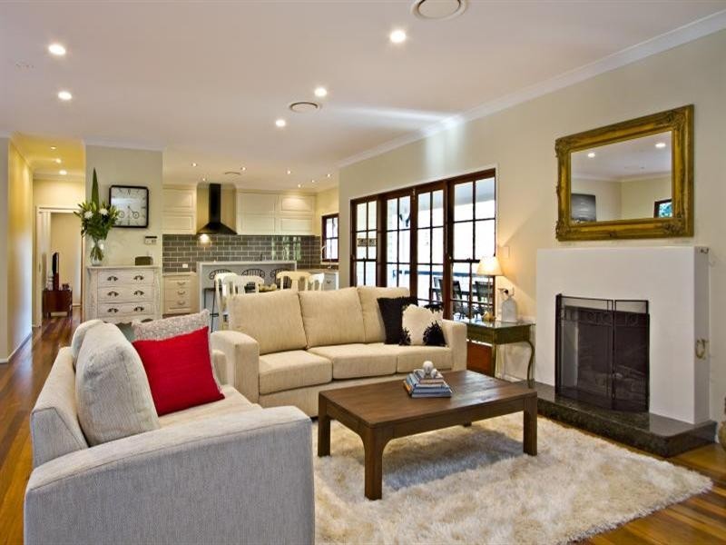 1 Bielby Road, Kenmore QLD 4069