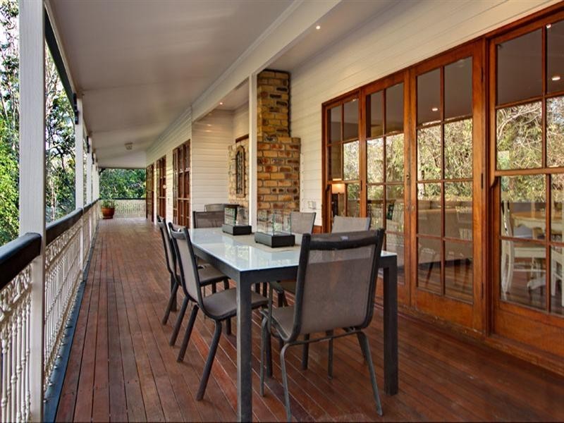 1 Bielby Road, Kenmore QLD 4069