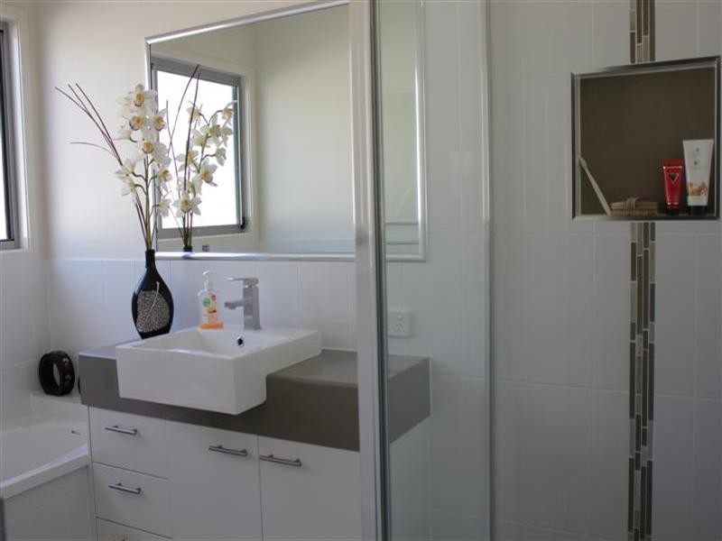 20 Laguna, Springfield Lakes QLD 4300