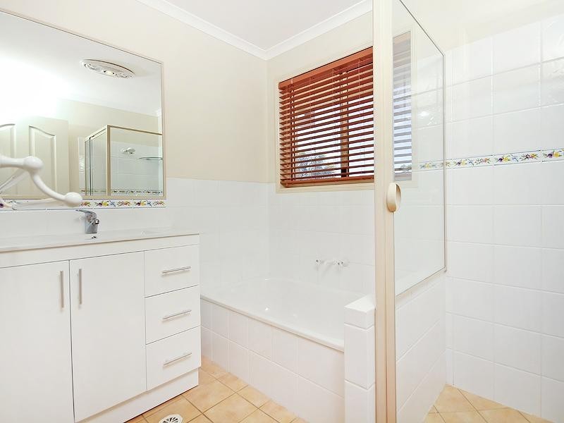 44 Ithaca Way, Forest Lake QLD 4078