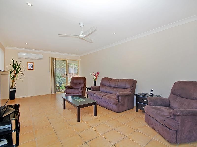 30 Nullarbor, Forest Lake QLD 4078