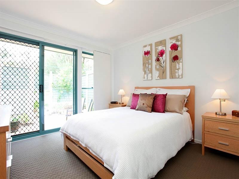 16 Burke Place, Forest Lake QLD 4078