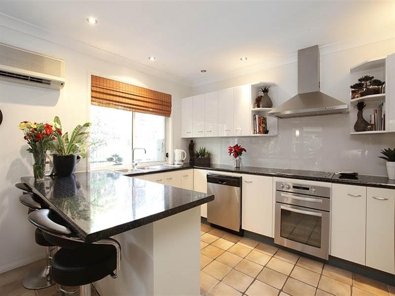 6 Cobaki Place, Forest Lake QLD 4078