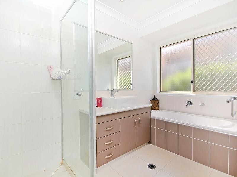 31 Gilberton Crescent, Forest Lake QLD 4078