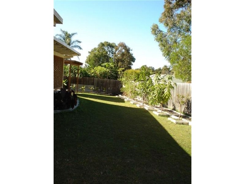24 Tenterfield Place, Forest Lake QLD 4078